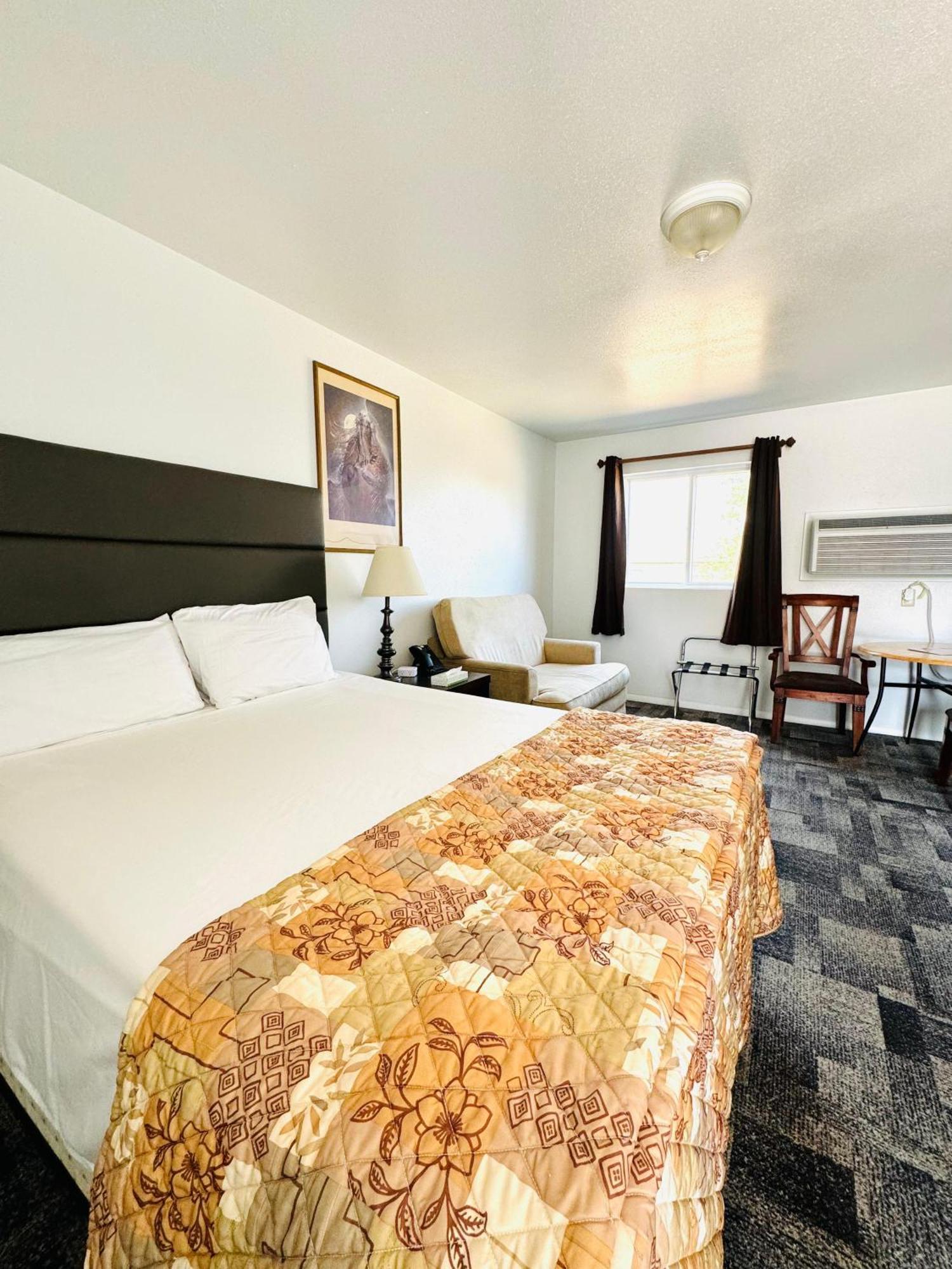 Americas Best Value Inn Salmon Bagian luar foto
